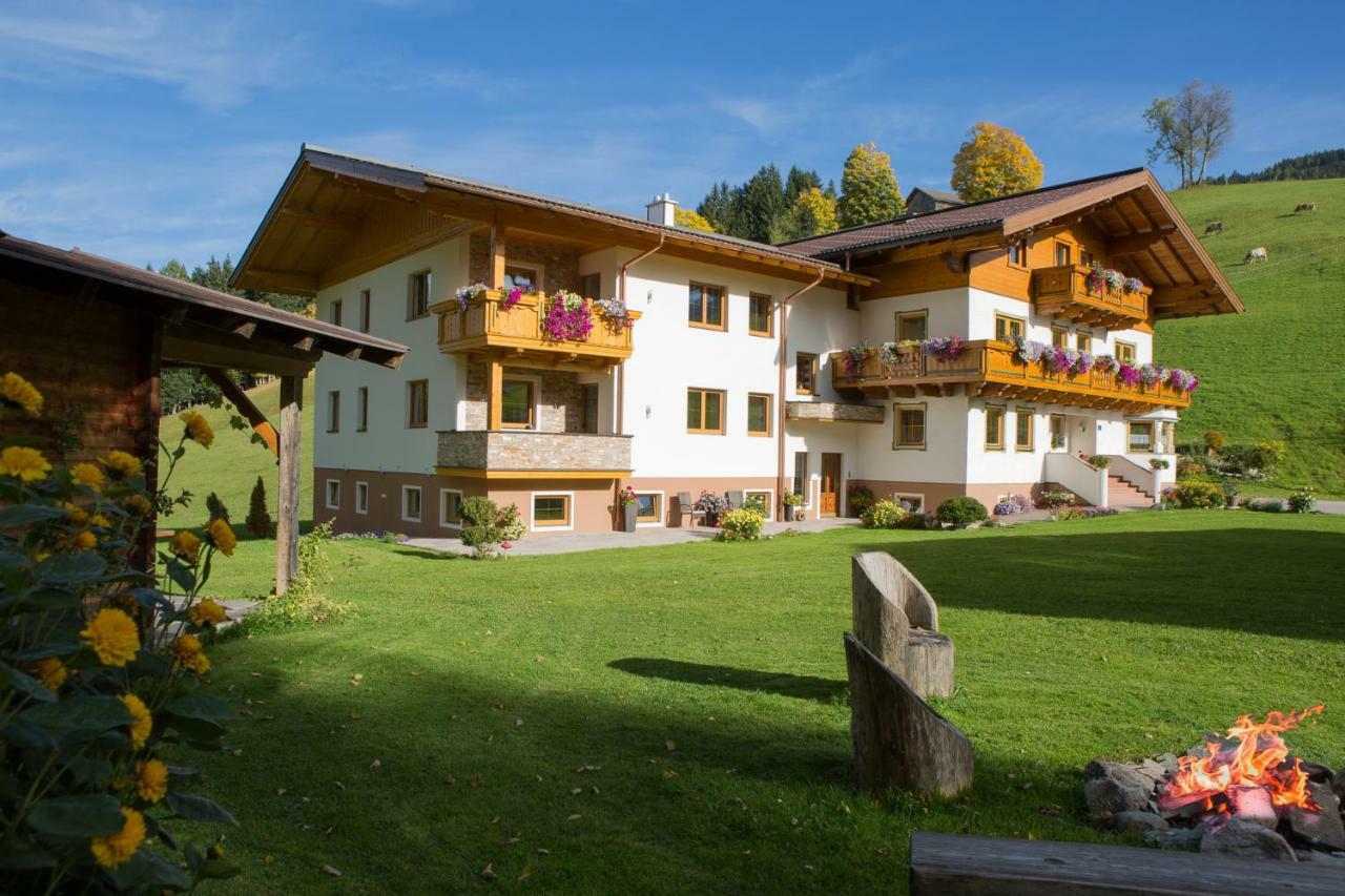 Lochgrubgut Lägenhet Altenmarkt im Pongau Exteriör bild